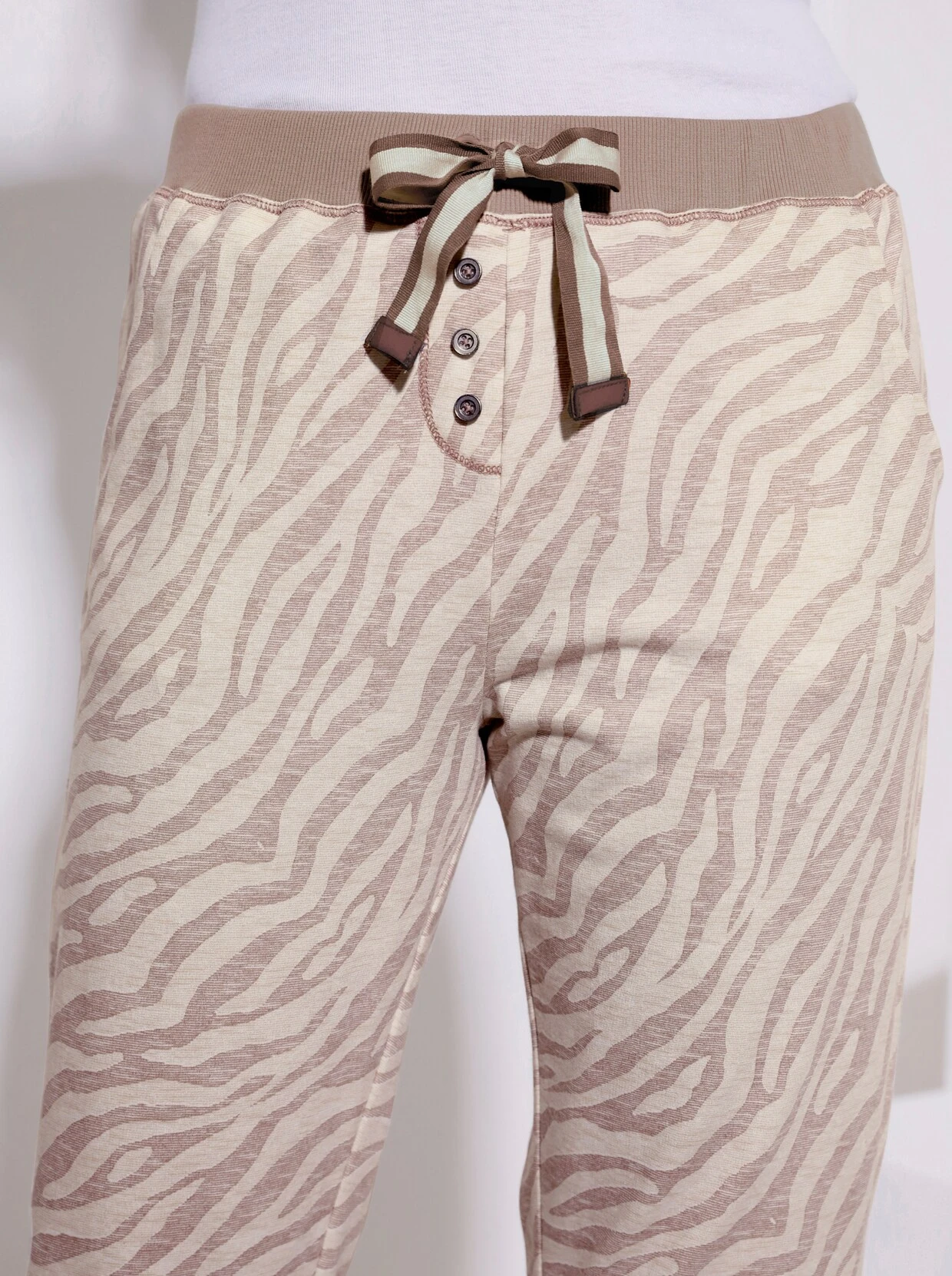 Hajo Hose In Taupe-ecru-meliert – Bild 5