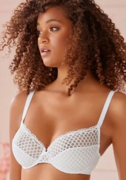 Petite Fleur Bügel-BH In Himbeere+weiß