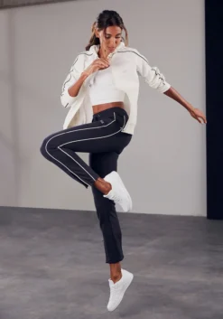 H.I.S Sweathose In Marine