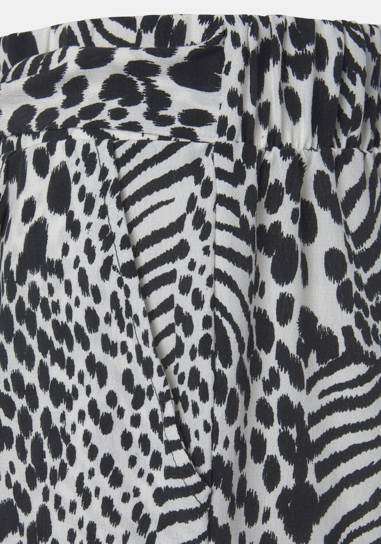 Vivance Webshorts In Creme-schwarz Bedruckt – Bild 6