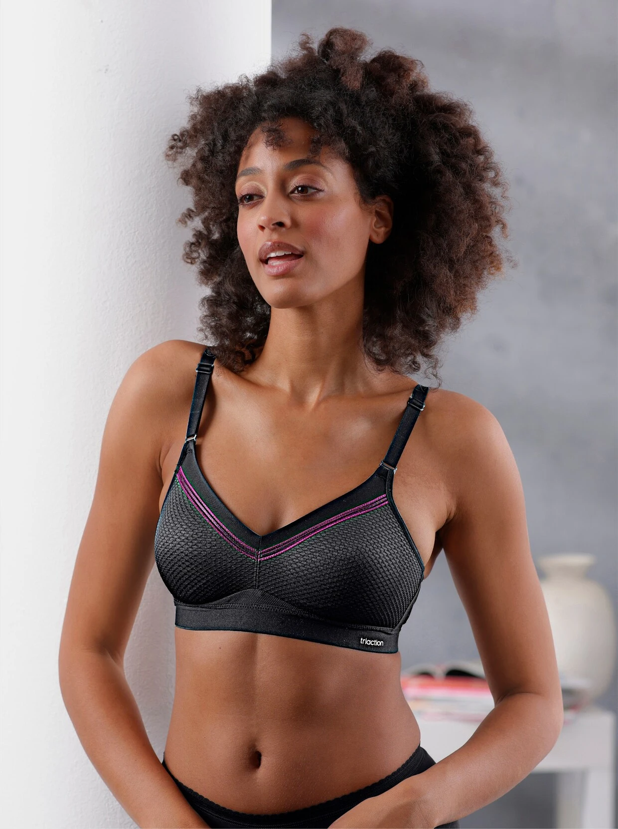 Triumph Sport-BH Ohne Bügel In Schwarz