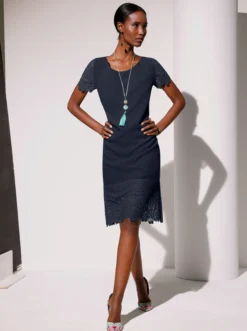 Spitzenkleid In Marine