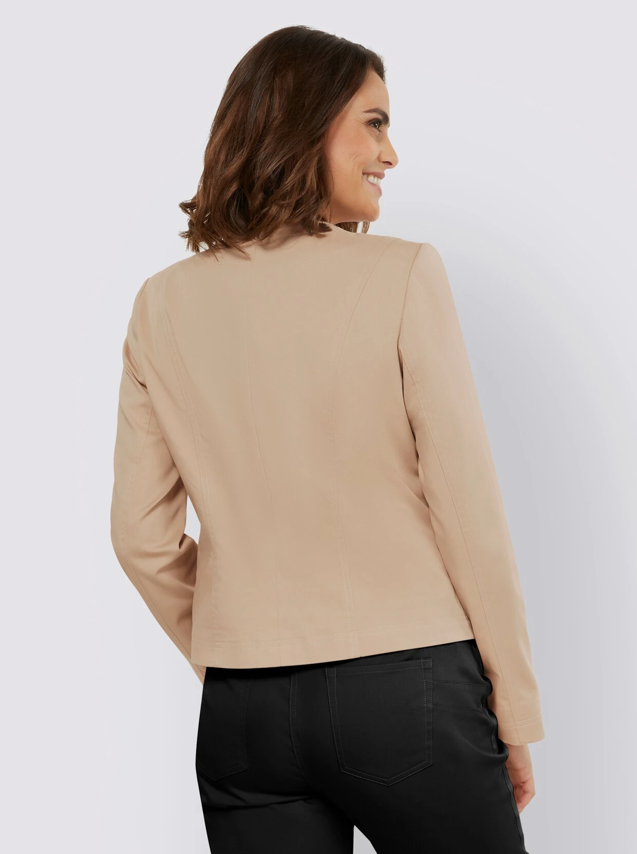 Heine Blazer In Beige – Bild 3