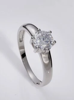 Ring In Weißgold 750