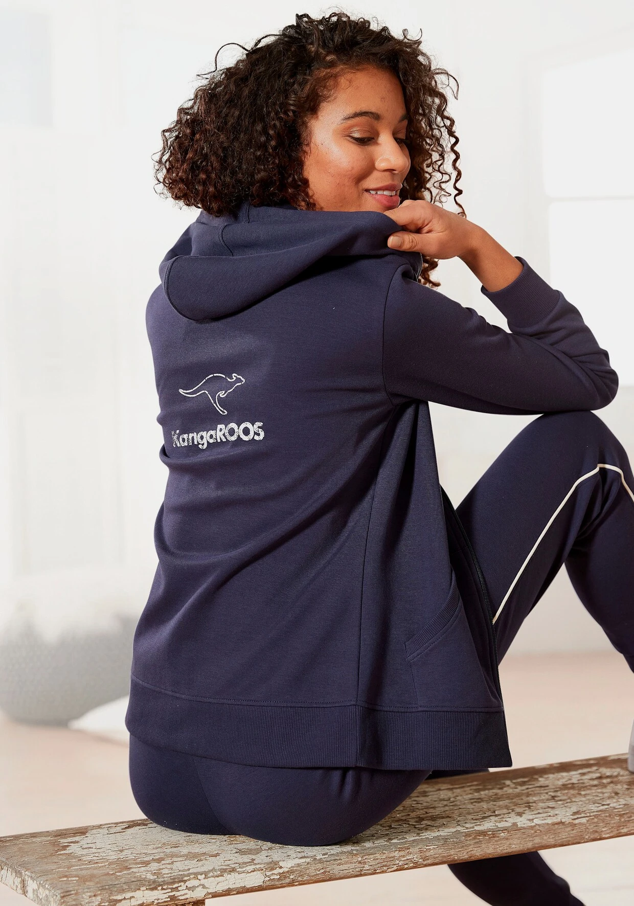 KangaROOS Sweatjacke In Marine – Bild 5