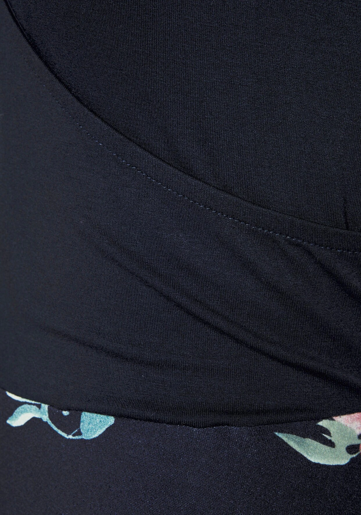 Beachtime Strandkleid In Marine-geblümt-bedruckt – Bild 5