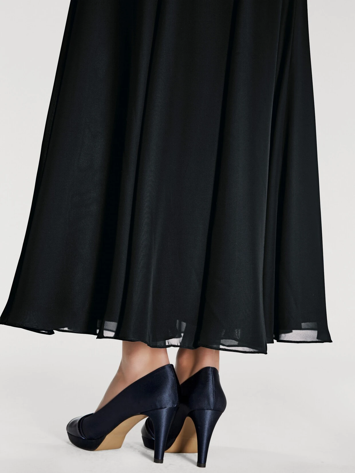 Heine Godetrock In Schwarz – Bild 5