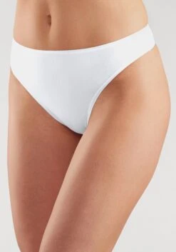 Petite Fleur String In Weiß